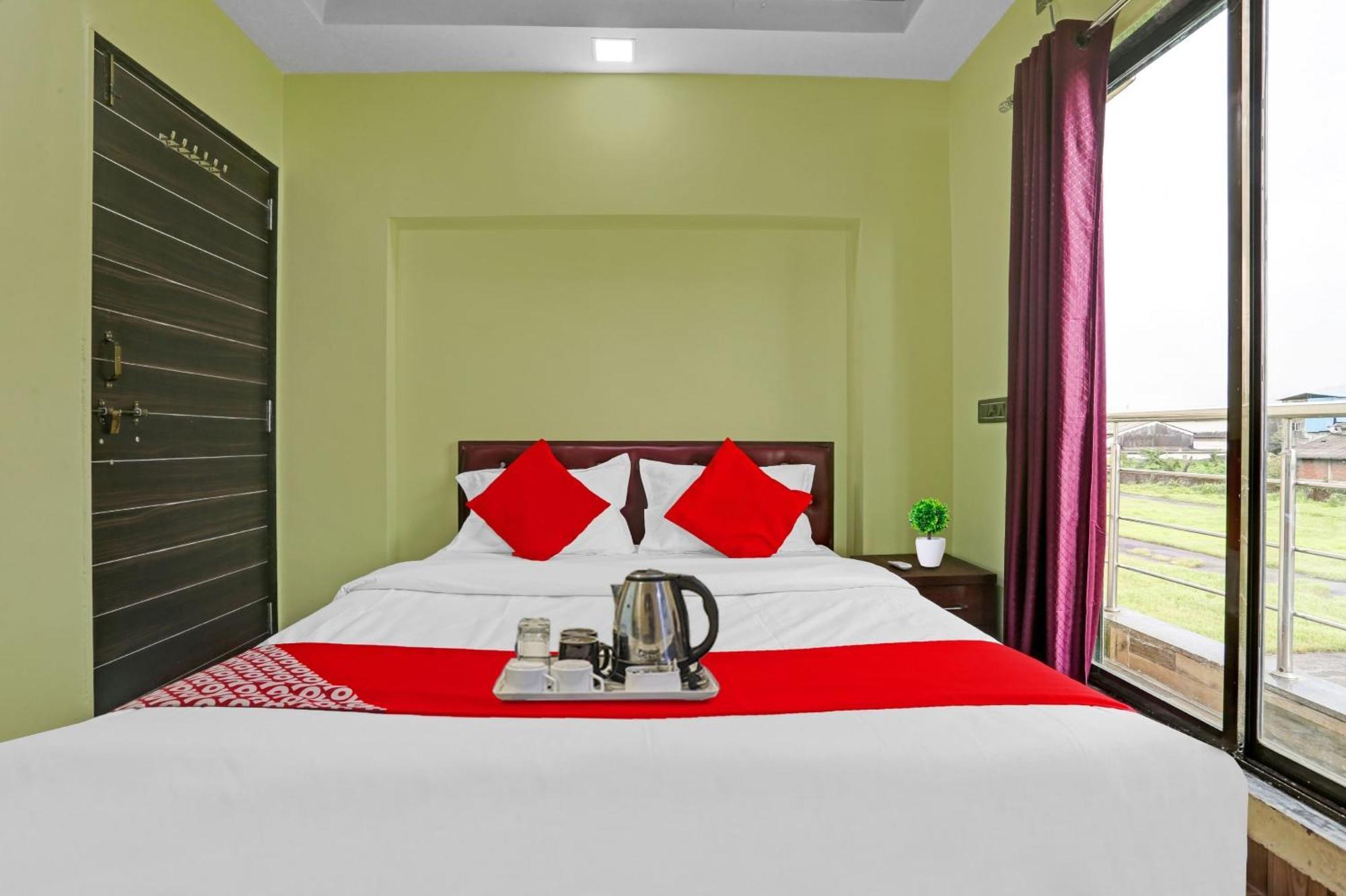 Hotel O Om Sai Residency Lodging And Boarding Taloje Budrukh المظهر الخارجي الصورة