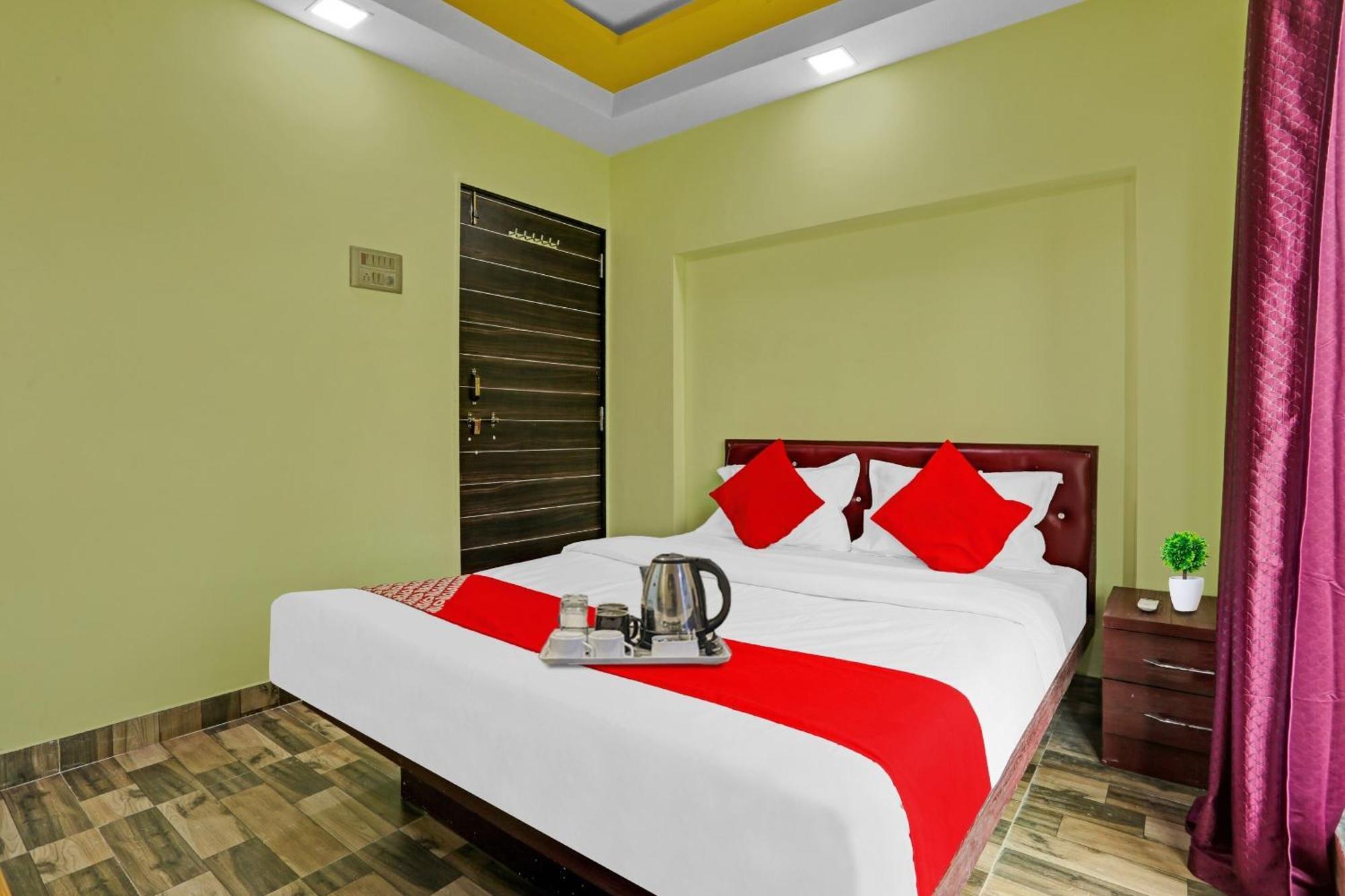 Hotel O Om Sai Residency Lodging And Boarding Taloje Budrukh المظهر الخارجي الصورة